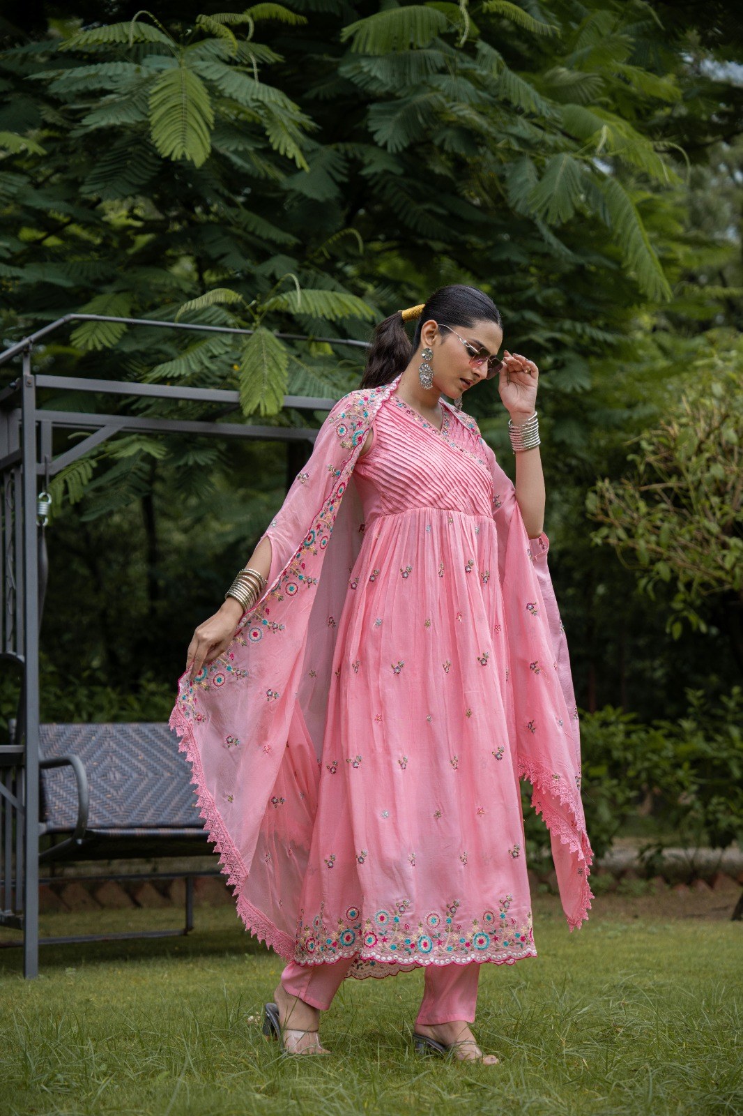 Embroidered Cape Shrug Suit Set - Pink - House of Patakha