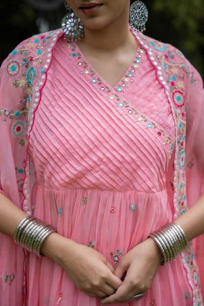 Embroidered Cape Shrug Suit Set - Pink - House of Patakha