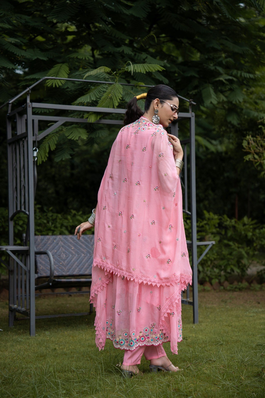 Embroidered Cape Shrug Suit Set - Pink - House of Patakha